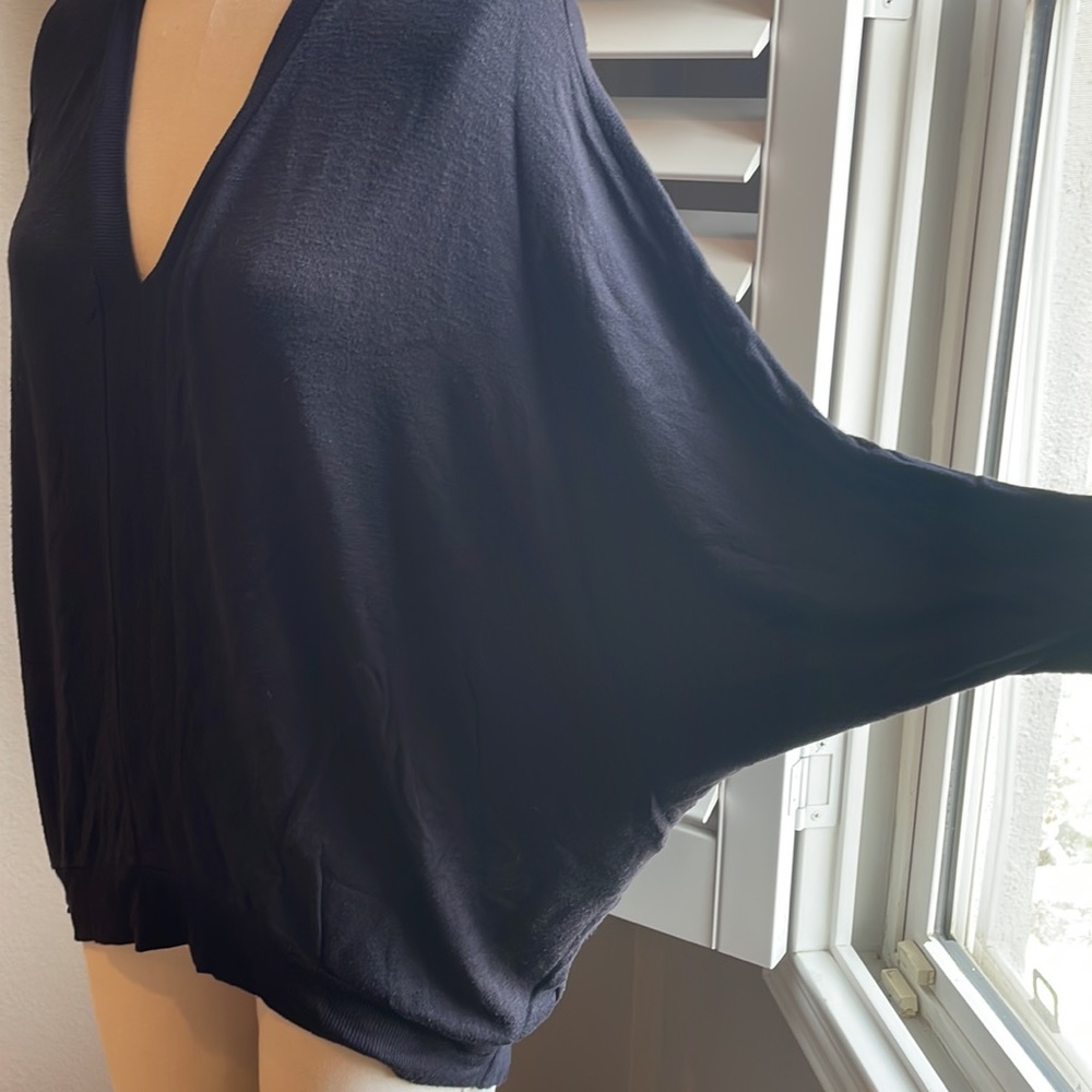 Anthropologie black v neck M - Picture 2 of 6